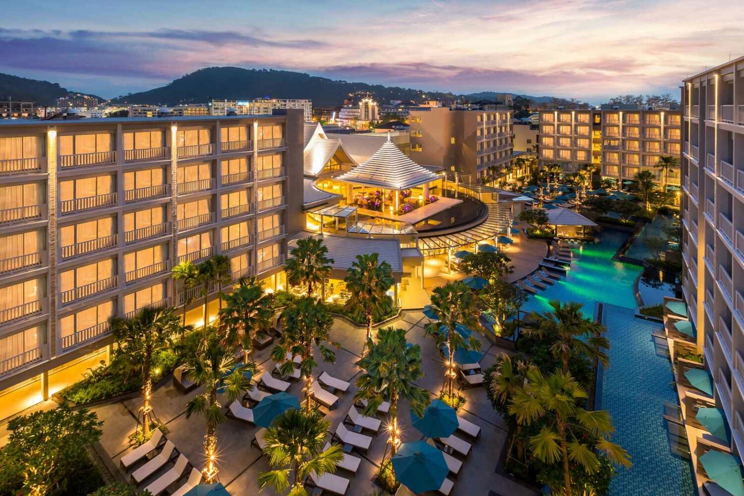 7 DAYS 6 NIGHTS 4 ROUNDS 5* GRAND MERCURE PHUKET PATONG RESORT