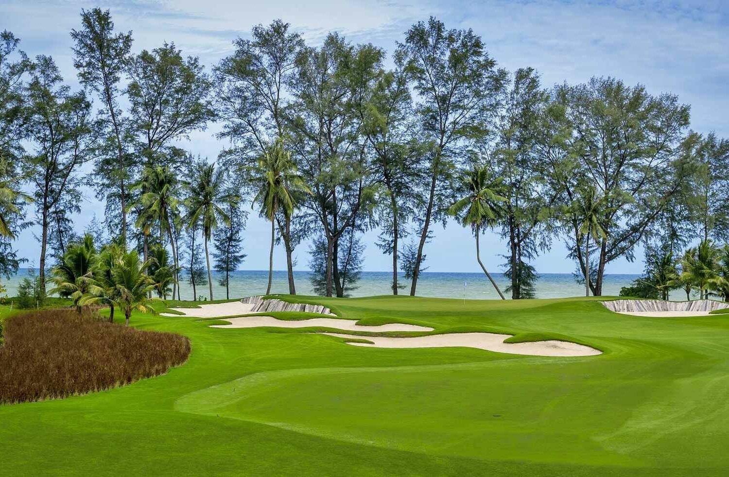 7 DAYS 6 NIGHTS 4 ROUNDS 5* GRAND MERCURE PHUKET PATONG RESORT